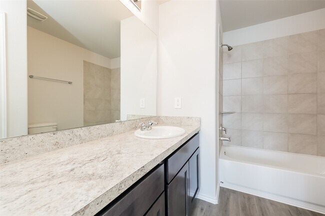 Building Photo - 943 Imperial Heights Dr