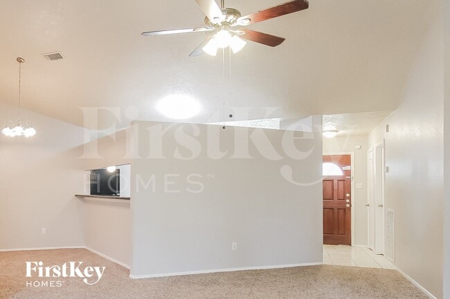 4403 Pineville Ln