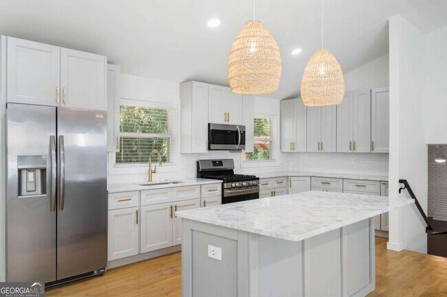 Photo - 4266 N Shallowford Rd