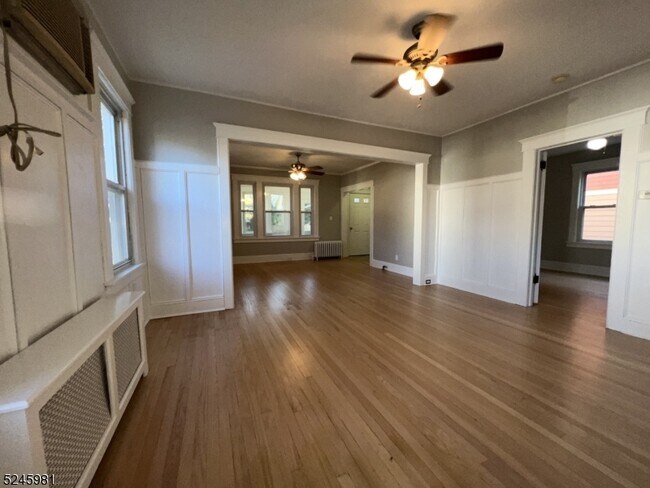 Photo - 2 Midland Ave