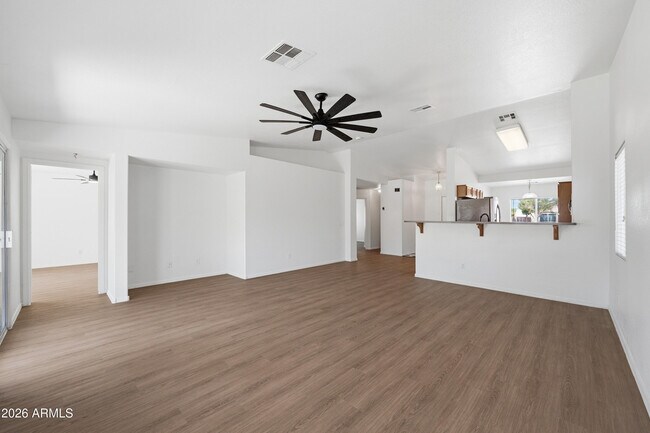 10469 W Granada Rd