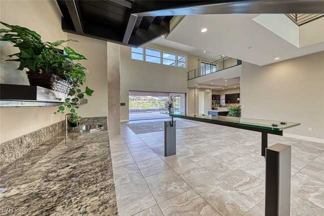 Building Photo - 72 Bella Lago Ave