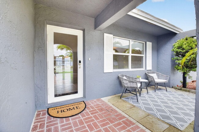 Photo - 4599 Betelnut St