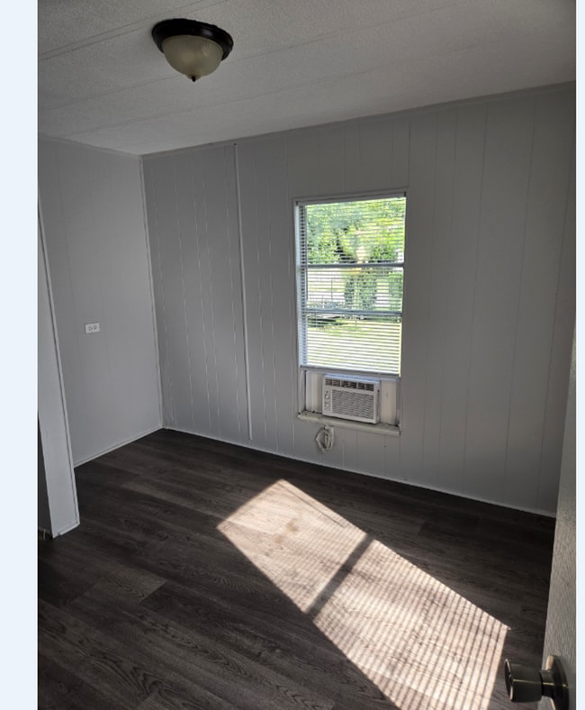 Photo - 2 Bedroom 1 Bath Mobile Home