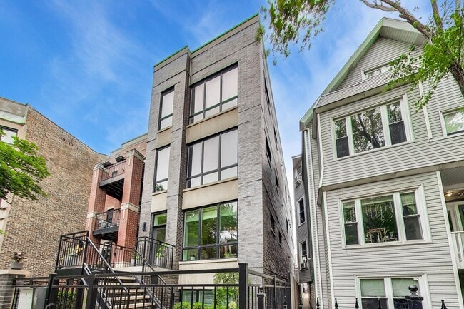 Photo - 3740 N Clifton Ave Unit # 02