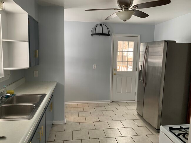 Photo - 1524 E 54th St