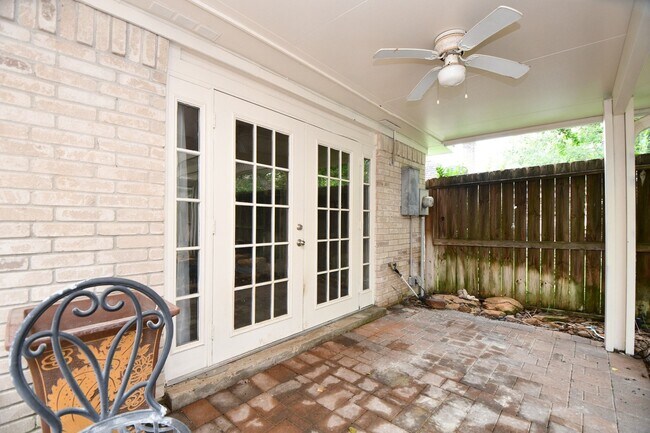 Building Photo - 1947 Mayweather Ln