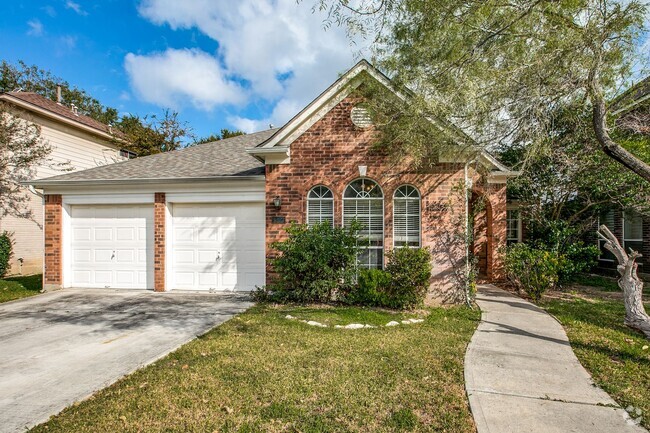 Building Photo - Charming Single Story Home In Gated Oakrid...