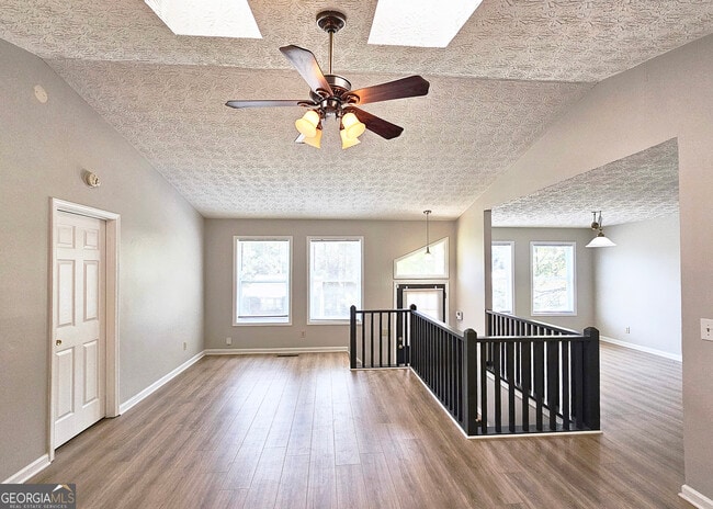 Photo - 5530 Deerfield Pl