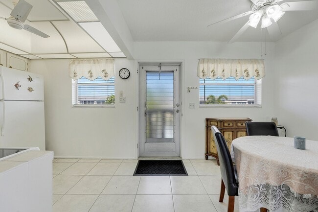 Photo - 2132 NE 1st Way Unit 204