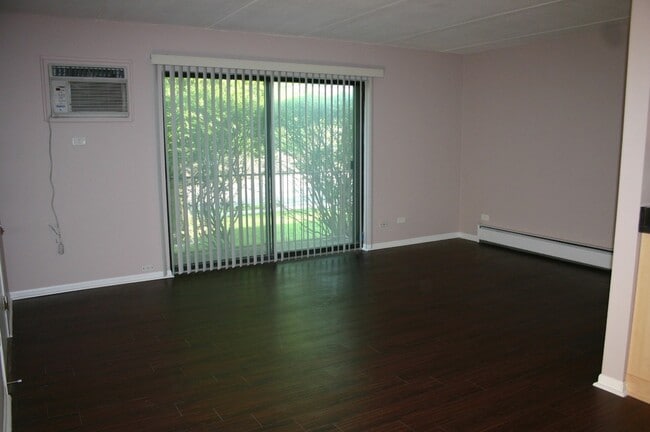 Photo - 724 Warren Ave Unit 101