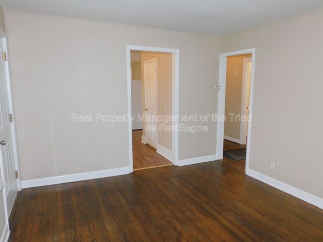 Photo - 2636 Reid St