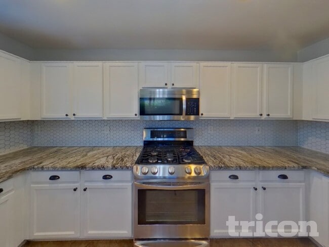 Photo - 43738 Elm Dr