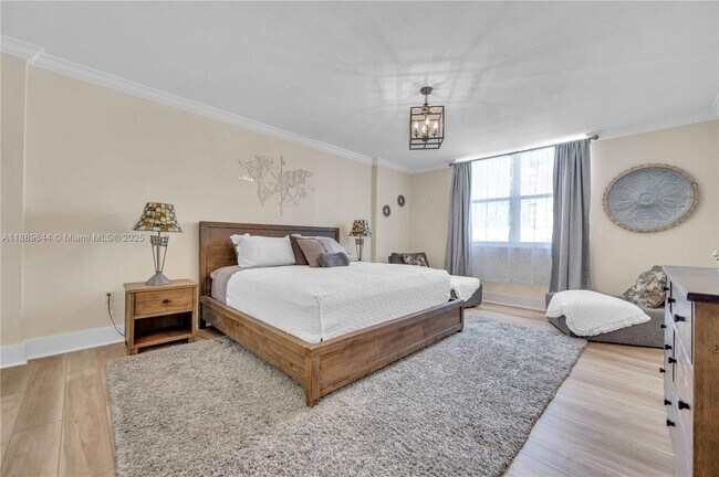 Photo - 5001 Collins Ave Unit 16F