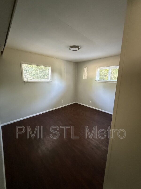 Photo - 5319 Elsie Ave