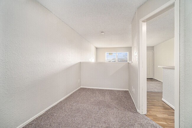 Photo - Gladstone Studios