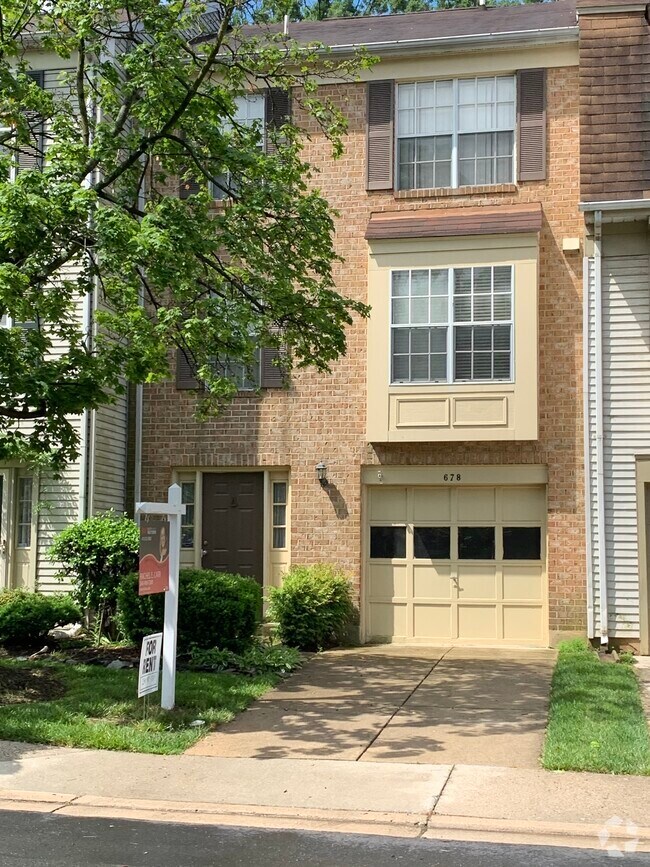 Building Photo - 678 Ivy League Ln Rental