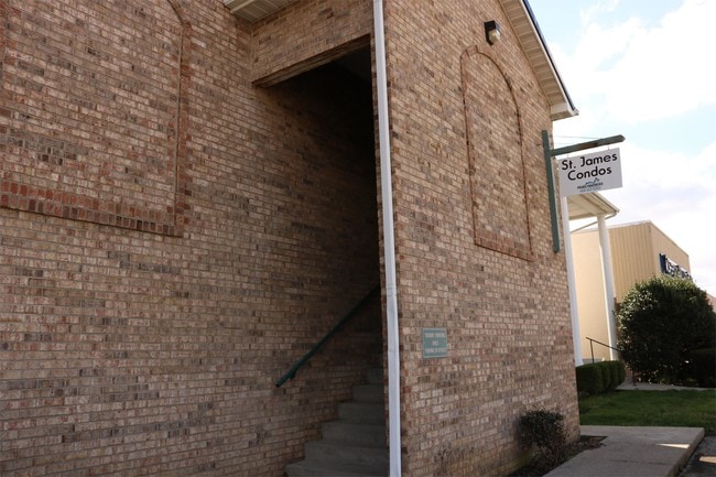 Building Photo - 2469 3rd Ave Rental