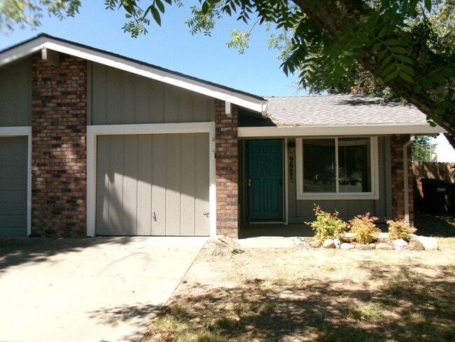 Photo - 9685-9687 Lake Natoma Dr Unit 9687