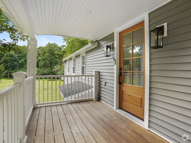 Building Photo - 67 Hill Rd Rental