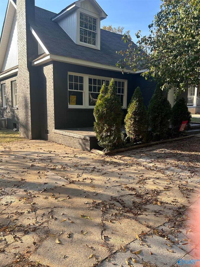 Photo - 421 7th Ave SW Casa