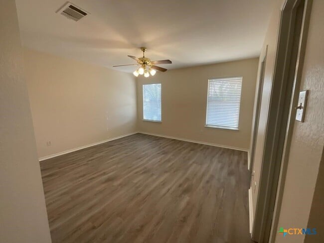 Photo - 169 Spring Branch Loop