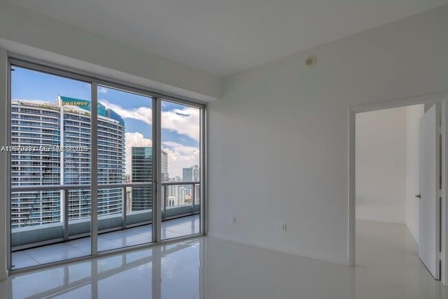 Photo - 465 Brickell Ave Unidad 4104