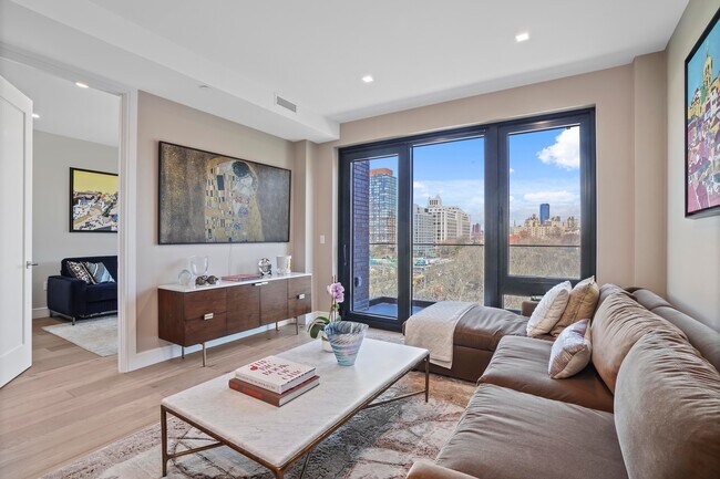 Building Photo - 76 Congress St Rental