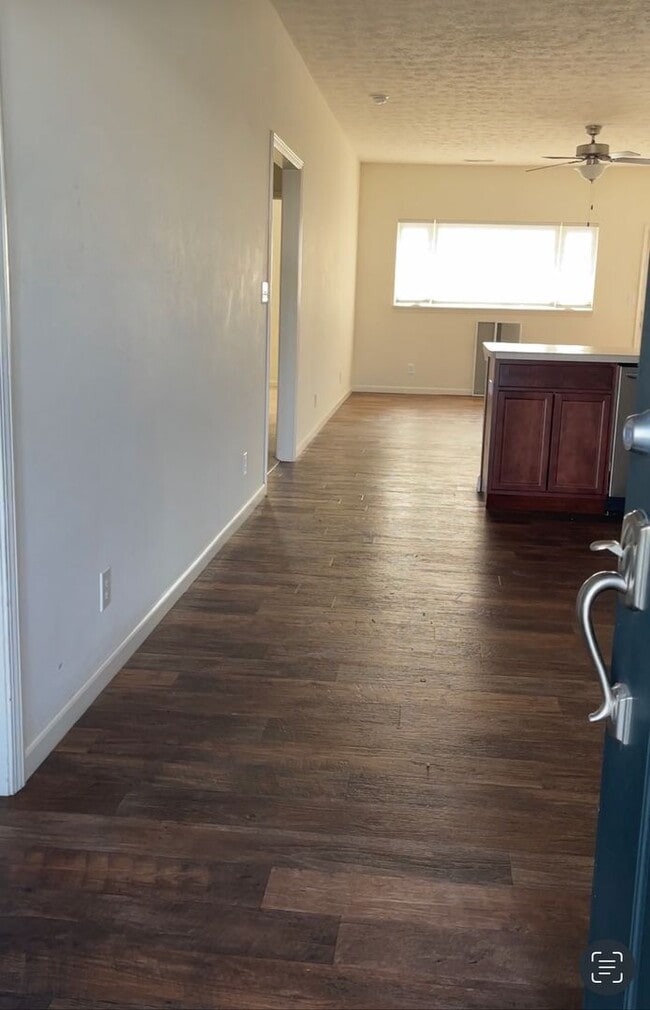 Photo - RANCH STYLE HOME - 4 Bed 2 Bath