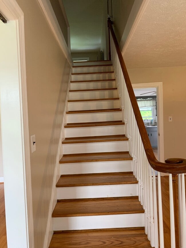 Photo - Beautiful 5 bed/2 bath house