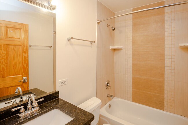 Photo - 6219 S Kenwood Ave