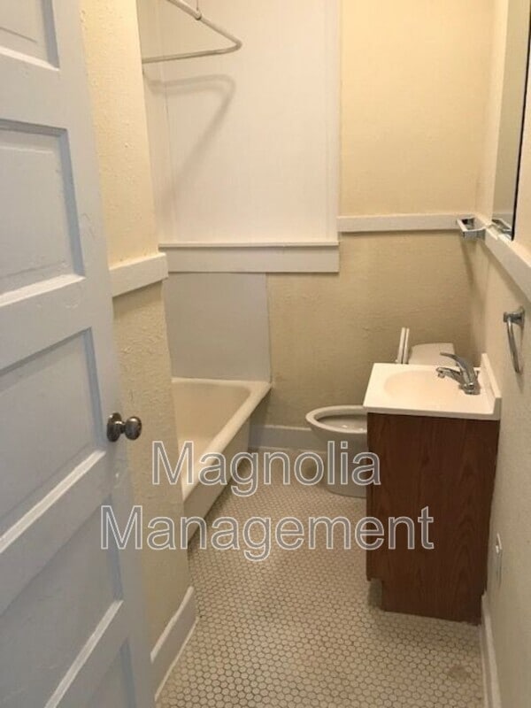 Photo - 514 N Beckford Dr Unit Apt B