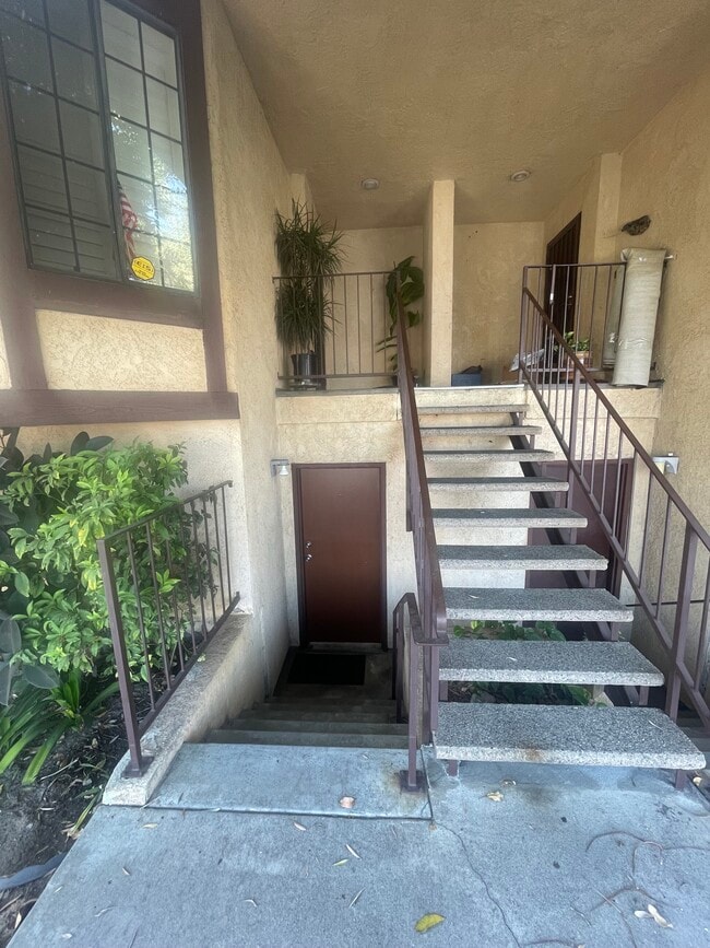 Photo - 515 W Gardena Blvd Townhome