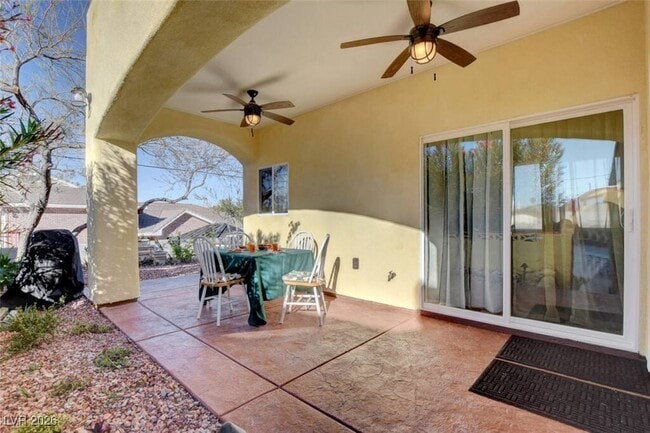 Photo - 481 Benedict Dr