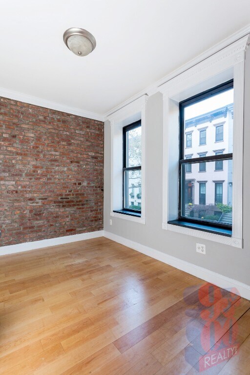 Photo - 340 E 18th St Apartamento Unidad 1A