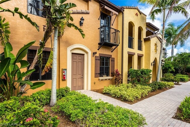 9088 Chula Vista St Unit 108-3