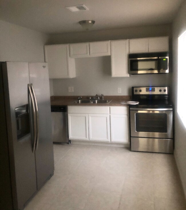 Photo - 5930 Cassedy Ln Unit A