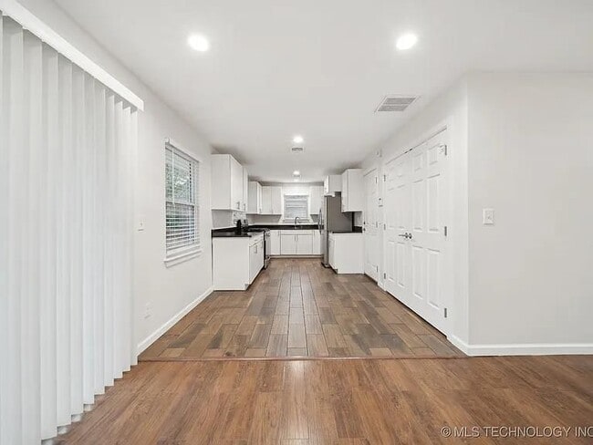 Photo - 1638 E 55th Pl