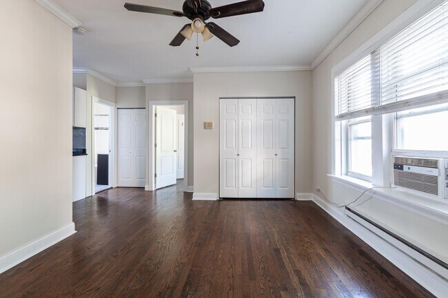 648 W Roscoe St Unit 2N