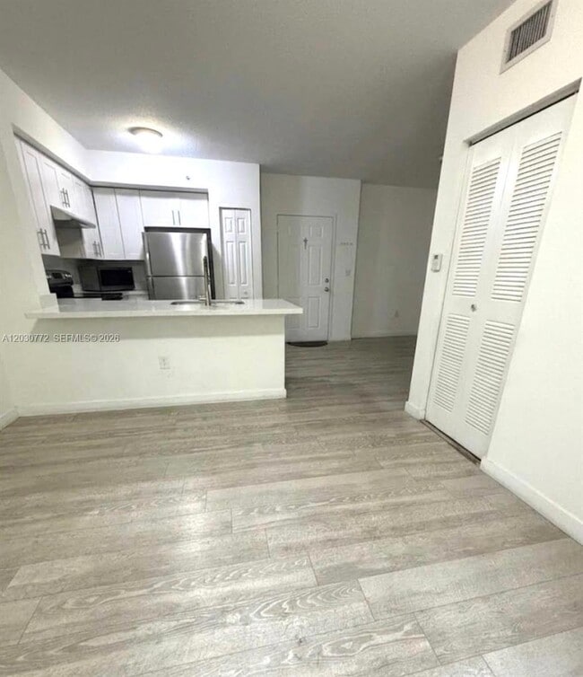 Photo - 11040 SW 196th St Unidad 312