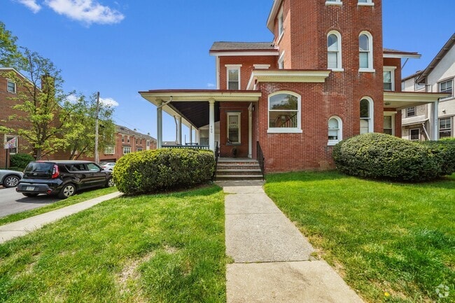 Building Photo - 400 N Church St Unit 2 Rental