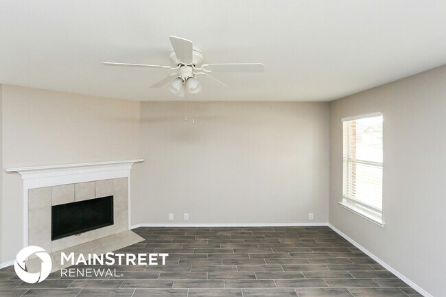 Photo - 707 River Run Dr