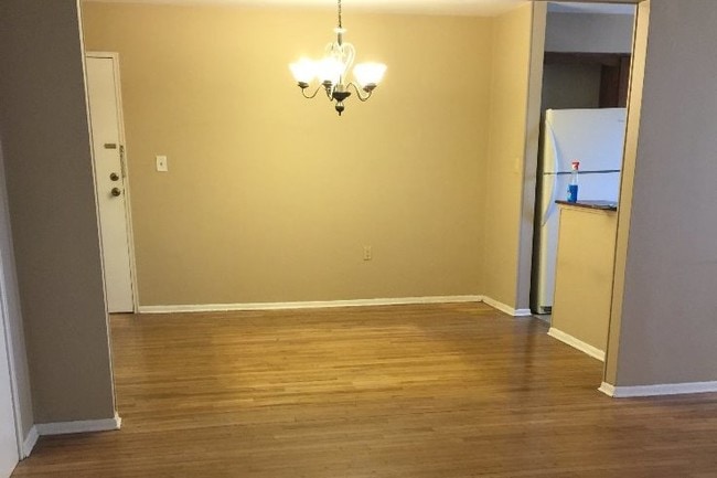 Photo - 38 Woodedge Ave Unit 2