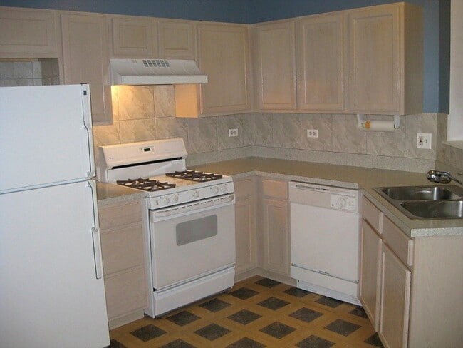 Photo - 1387 Redbridge Ct