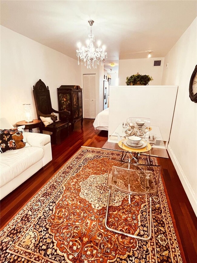 Photo - 1340 Drexel Ave Unit 406