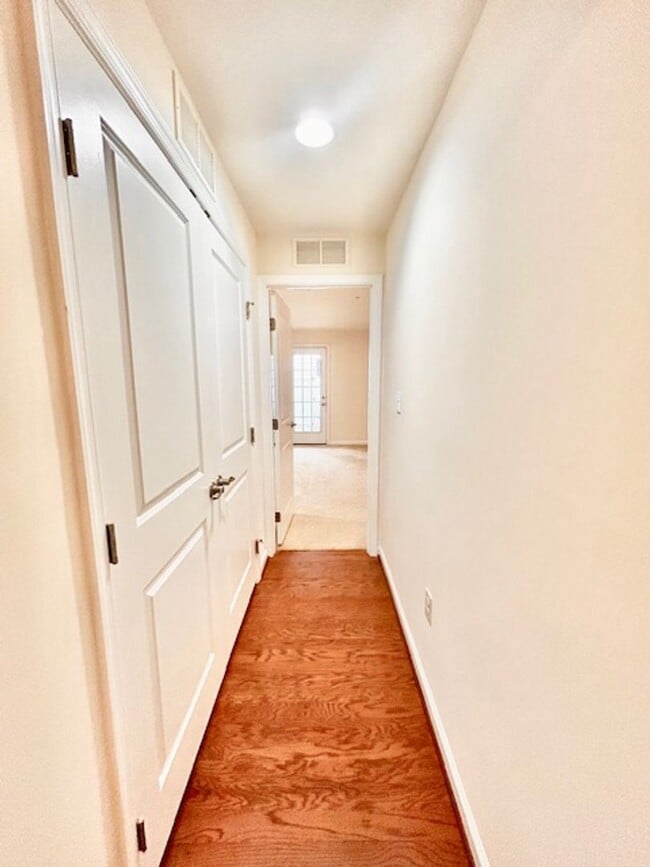 Photo - Welcome to the desirable Howard Square