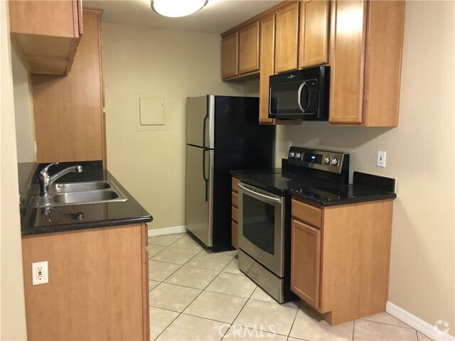 Building Photo - 1345 Cabrillo Park Dr Unit A10 Rental