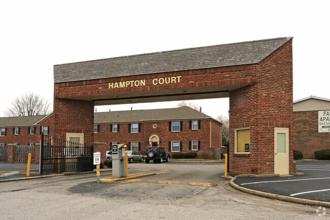 Photo - Hampton Court Condominiums