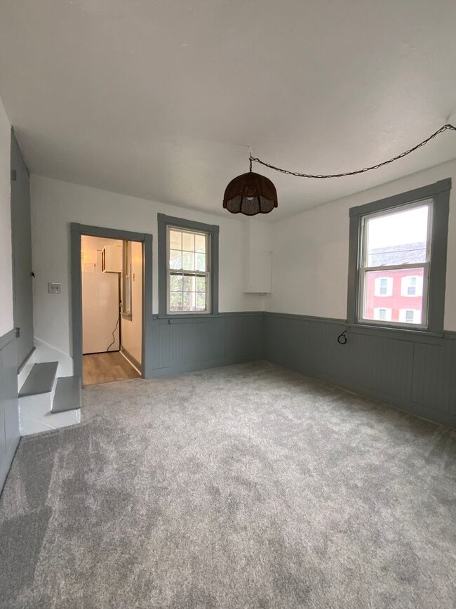 Photo - 31 New Haven St Unit 31 NEW HAVEN ST 2FL (C2)