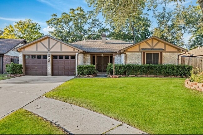 Building Photo - 4822 Lost Oak Dr